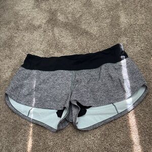 lululemon Black and Gray Speed Up Shorts 2.5 inch